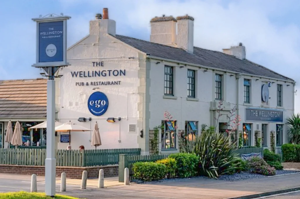 Shadwell & Alwoodley properties for sale